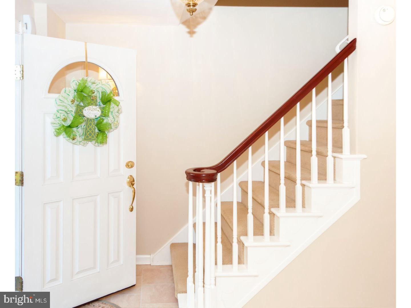 948 West Bristol Road Warminster, PA 18974 - Photo 9 of 25 Foyer