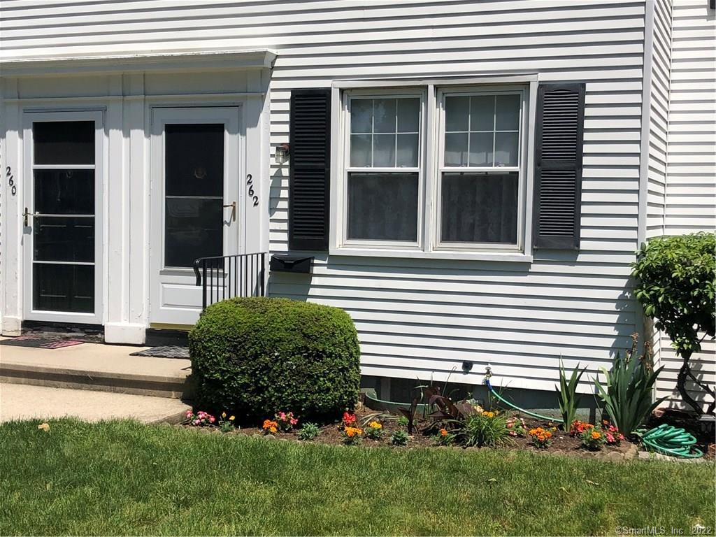 262 Sylvan Knoll Road Stamford, CT 06902 - Photo 1 of 1 Gallery Image 1