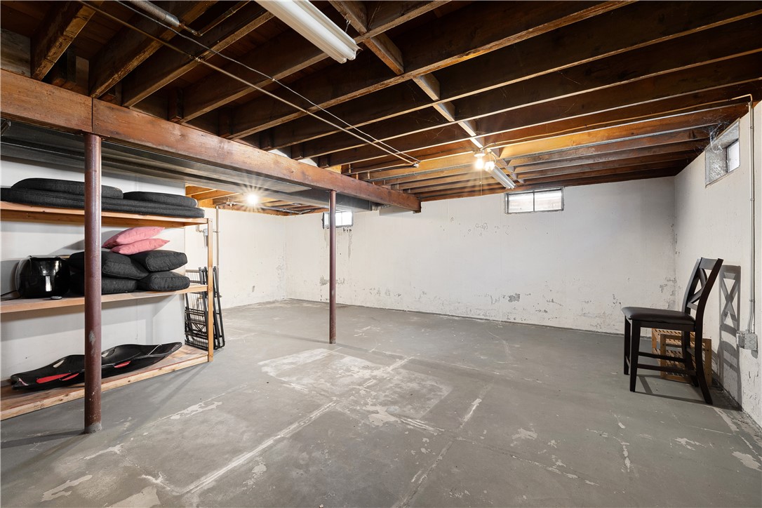 127 Dellwood Road Cranston, RI 02920 - Photo 44 of 47