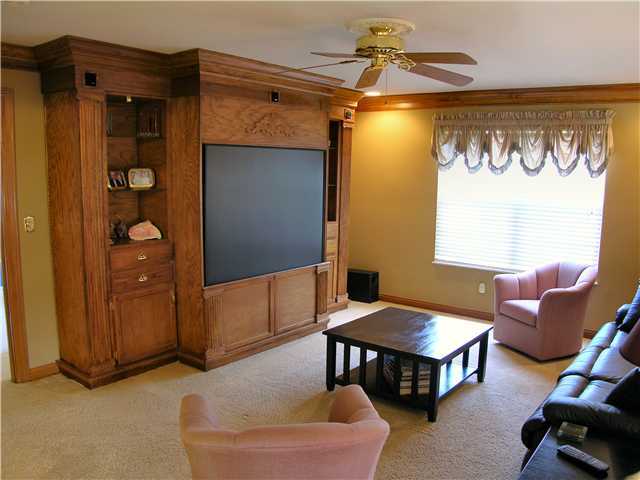 4100 Russell Road Ostrander, OH 43061 - Photo 12 of 20 Gallery Image 12