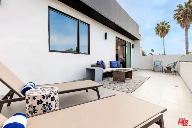 $21,000 | 6201 Lindenhurst Avenue, Los Angeles, CA 90048