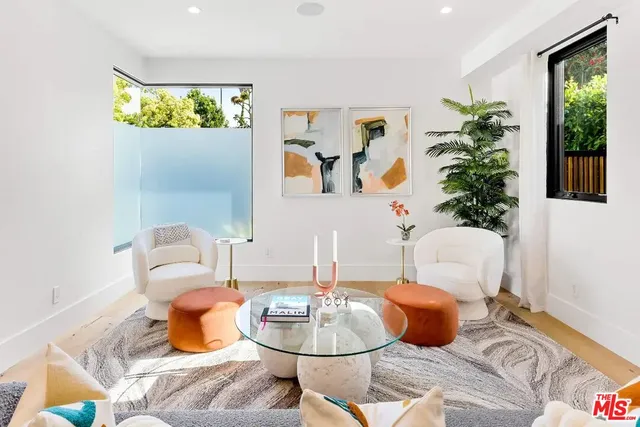 $21,000 | 6201 Lindenhurst Avenue, Los Angeles, CA 90048