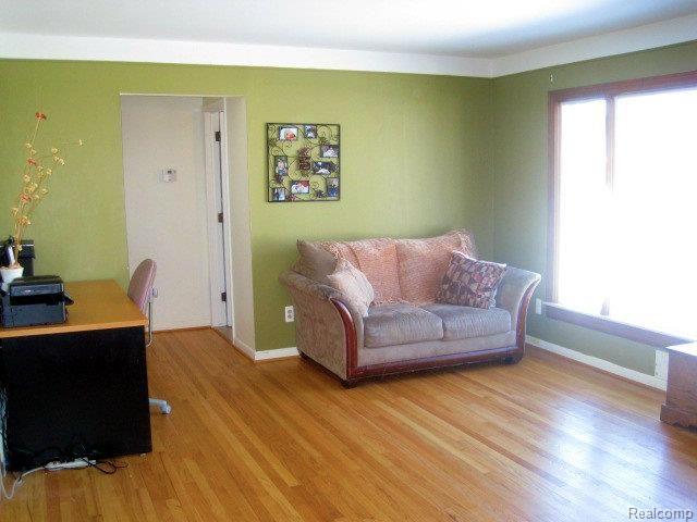 32291 Marblehead Road Farmington, MI 48336 - Photo 4 of 15