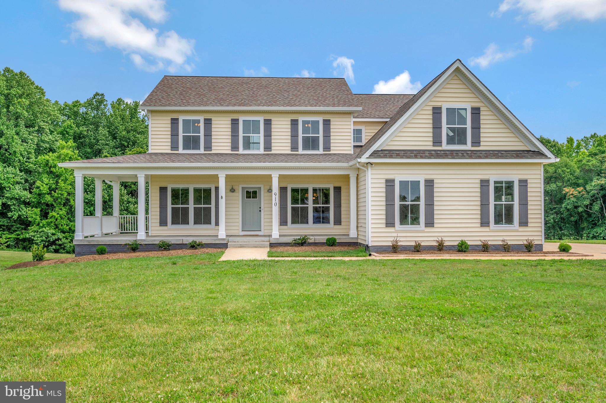 910 Old Truslow Road Fredericksburg, VA 22406 - Photo 3 of 36 Gallery Image 3