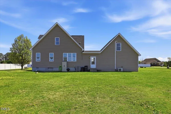 a house view with a outdoor space