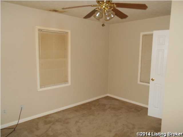 5607 Billtown Road Louisville, KY 40299 - Photo 6 of 9 Bedroom #3