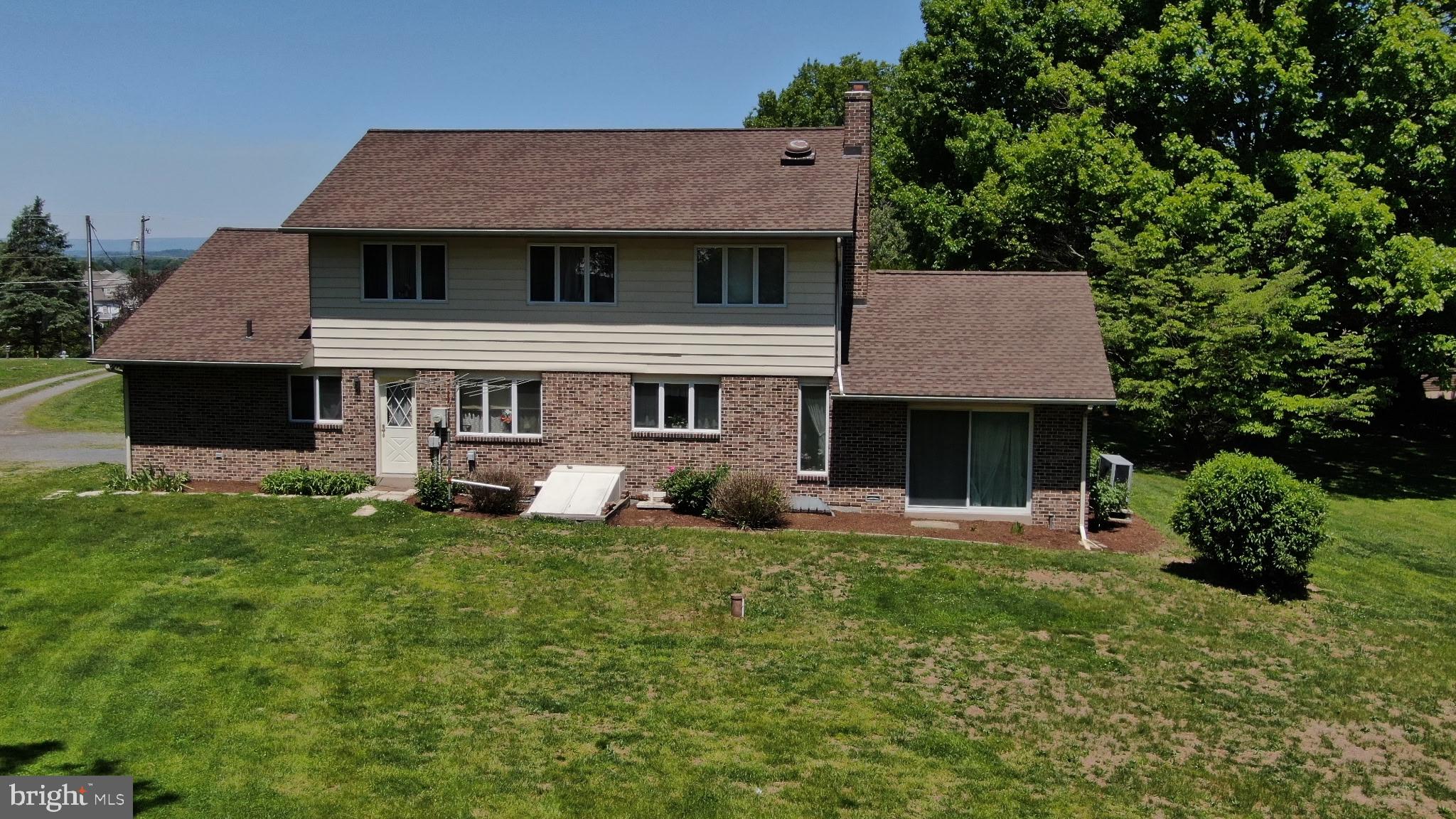 727 North Church Road Sinking Spring, PA 19608 - Photo 2 of 4 Gallery Image 2