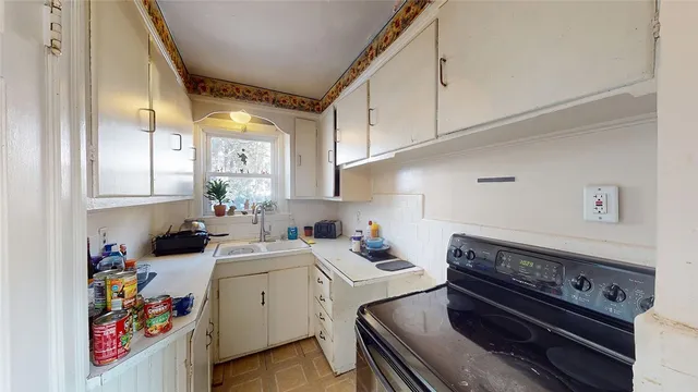 $550,000 | 43 Higgins Avenue, Providence, RI 02908