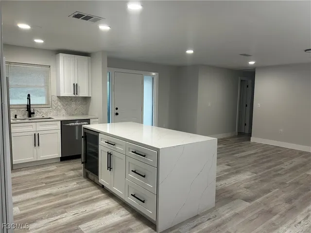 $259,000 | 319 Arlington Avenue, Fort Myers, FL 33905