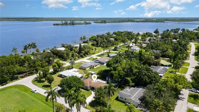 $259,000 | 319 Arlington Avenue, Fort Myers, FL 33905