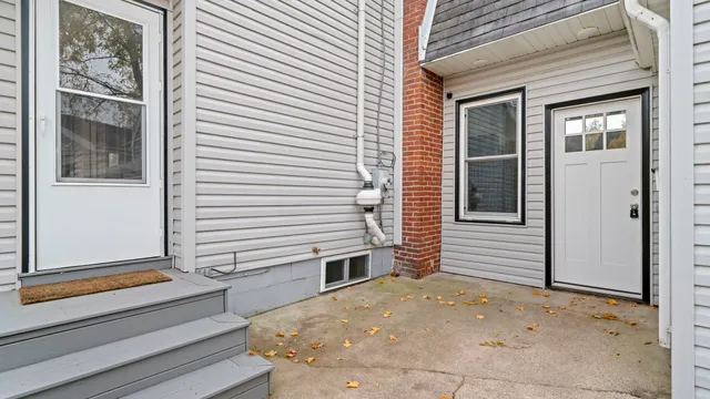 $190,000 | 1003 Institute Boulevard, Dixon, IL 61021