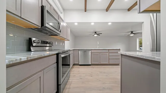 $190,000 | 1003 Institute Boulevard, Dixon, IL 61021