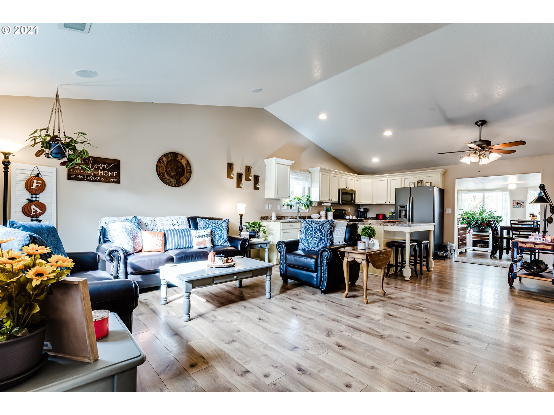 6028 Orchid Lane Springfield, OR 97478 - Photo 11 of 30 Gallery Image 11