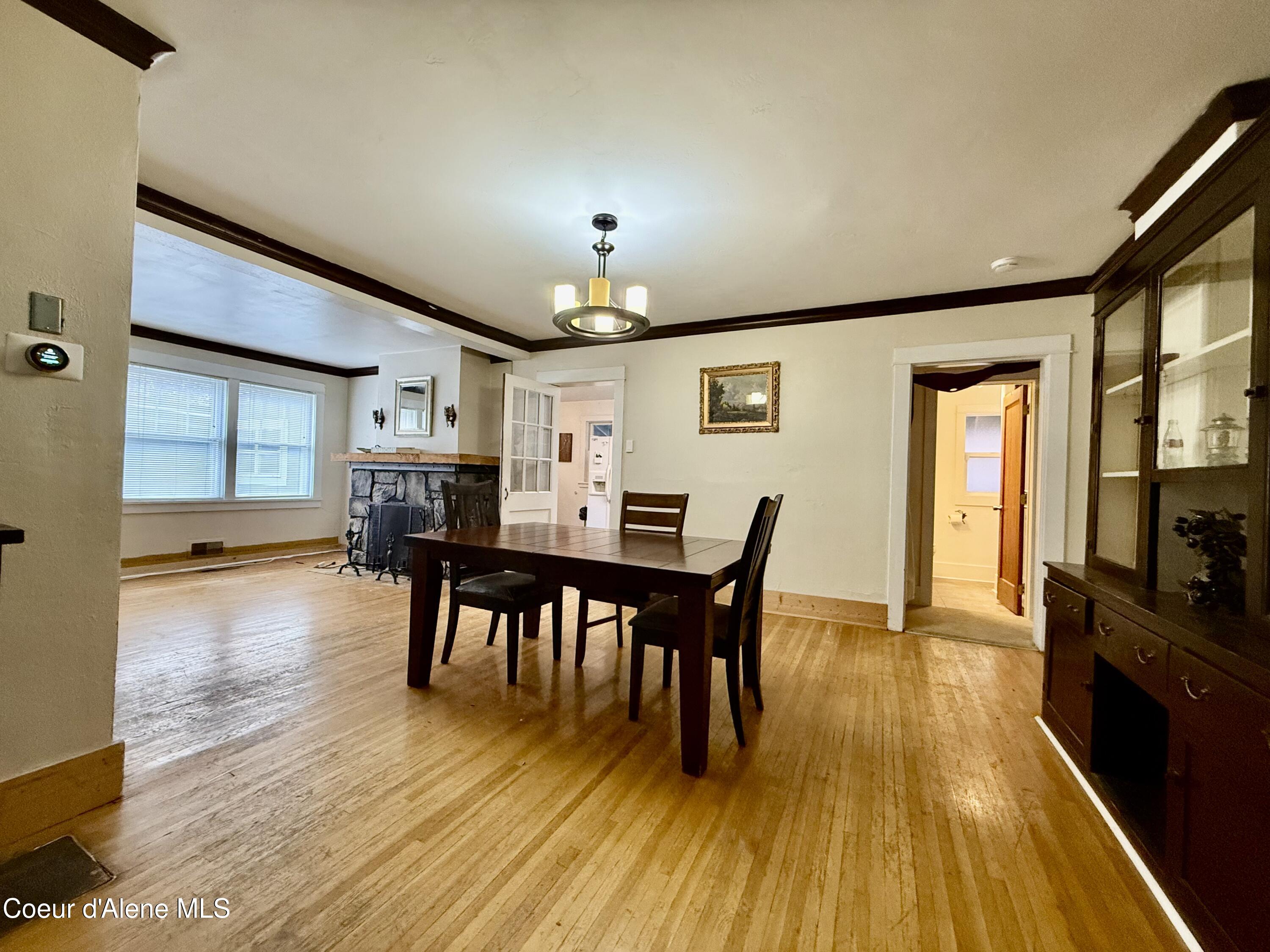 910 Main Street Wardner, ID 83837 - Photo 13 of 42 Dining Room