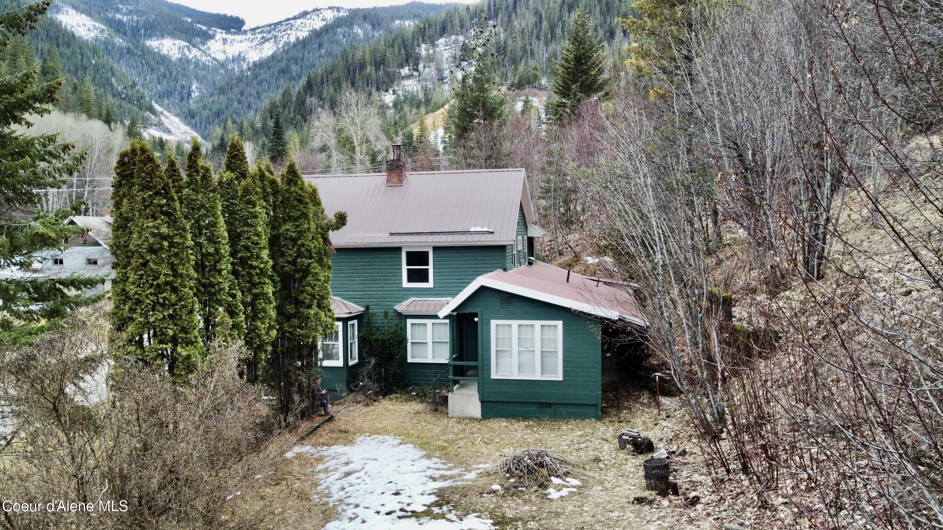 910 Main Street Wardner, ID 83837 - Photo 23 of 42 Private Yard