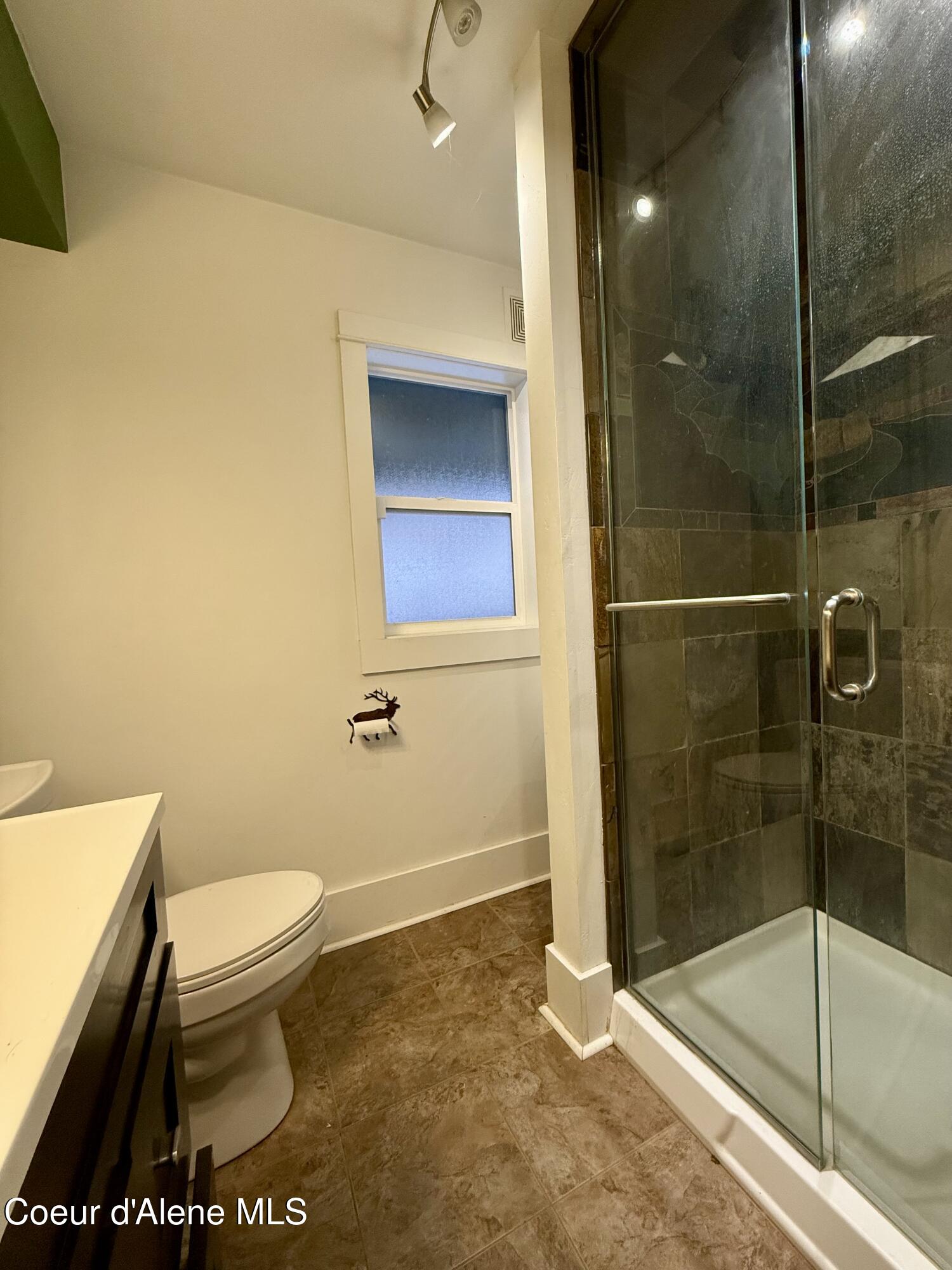 910 Main Street Wardner, ID 83837 - Photo 10 of 42 Main Floor Bathroom