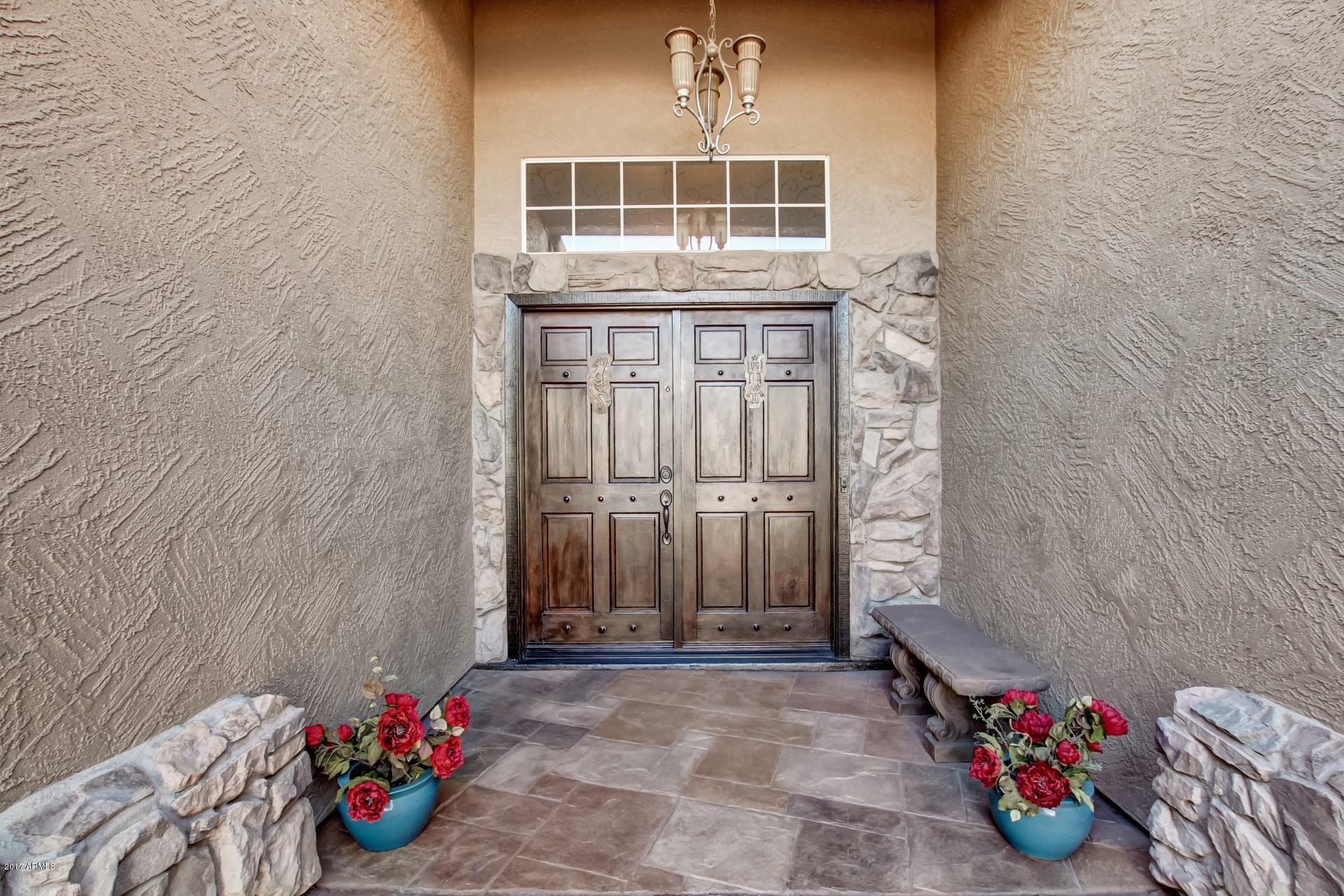1849 East Colt Road Tempe, AZ 85284 - Photo 4 of 37 entry