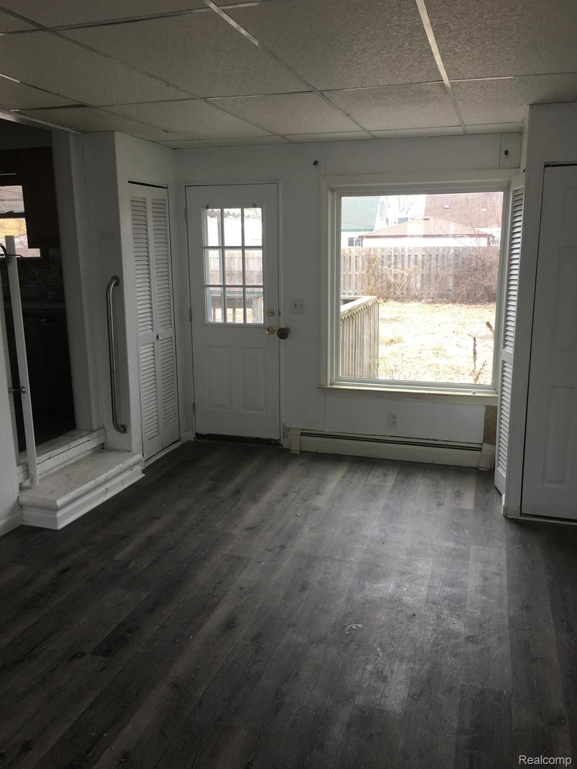 7037 Inkster Road Garden City, MI 48135 - Photo 4 of 24 Gallery Image 4
