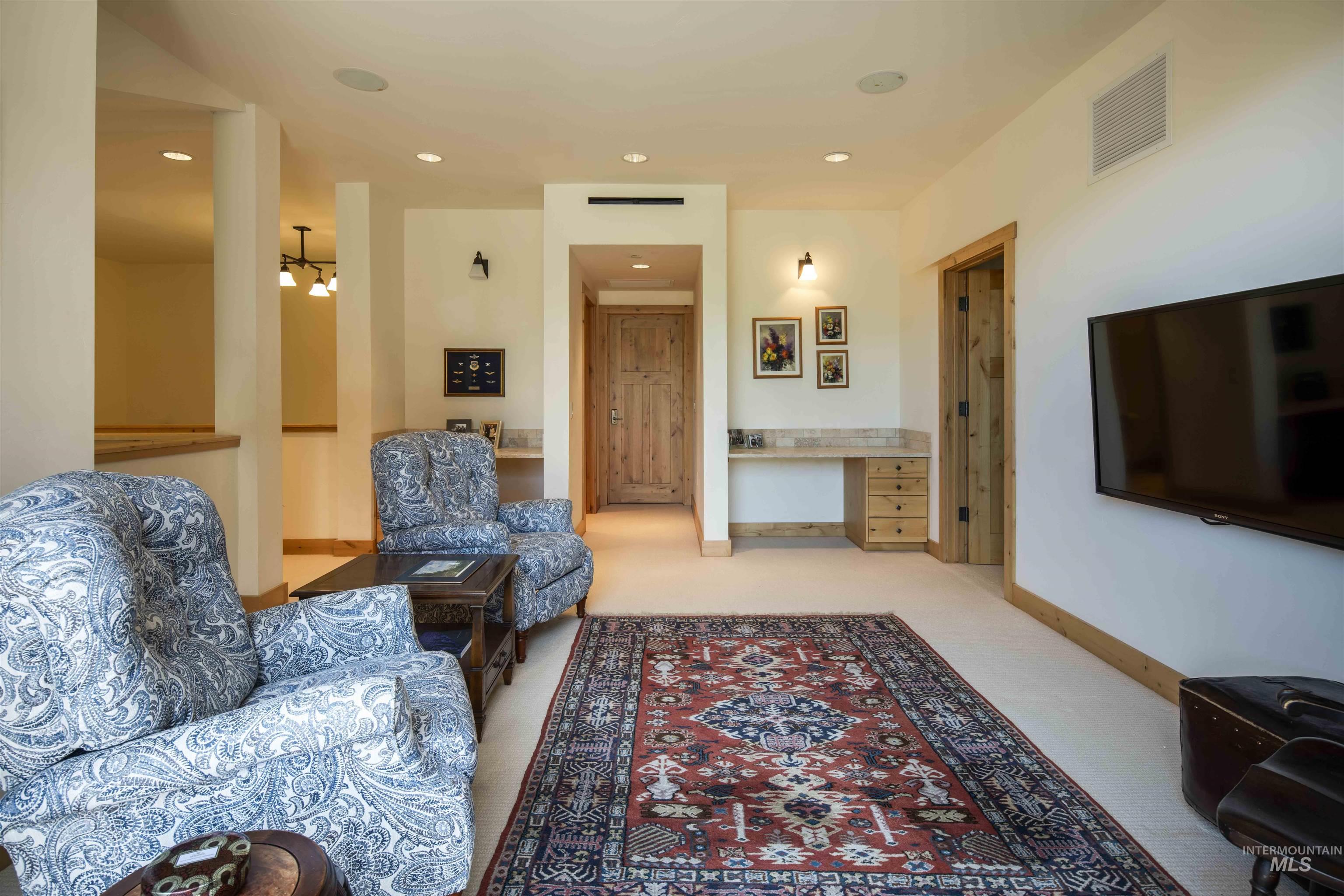 109 Angani Way, Unit 15 Sun Valley, ID 83353 - Photo 16 of 44