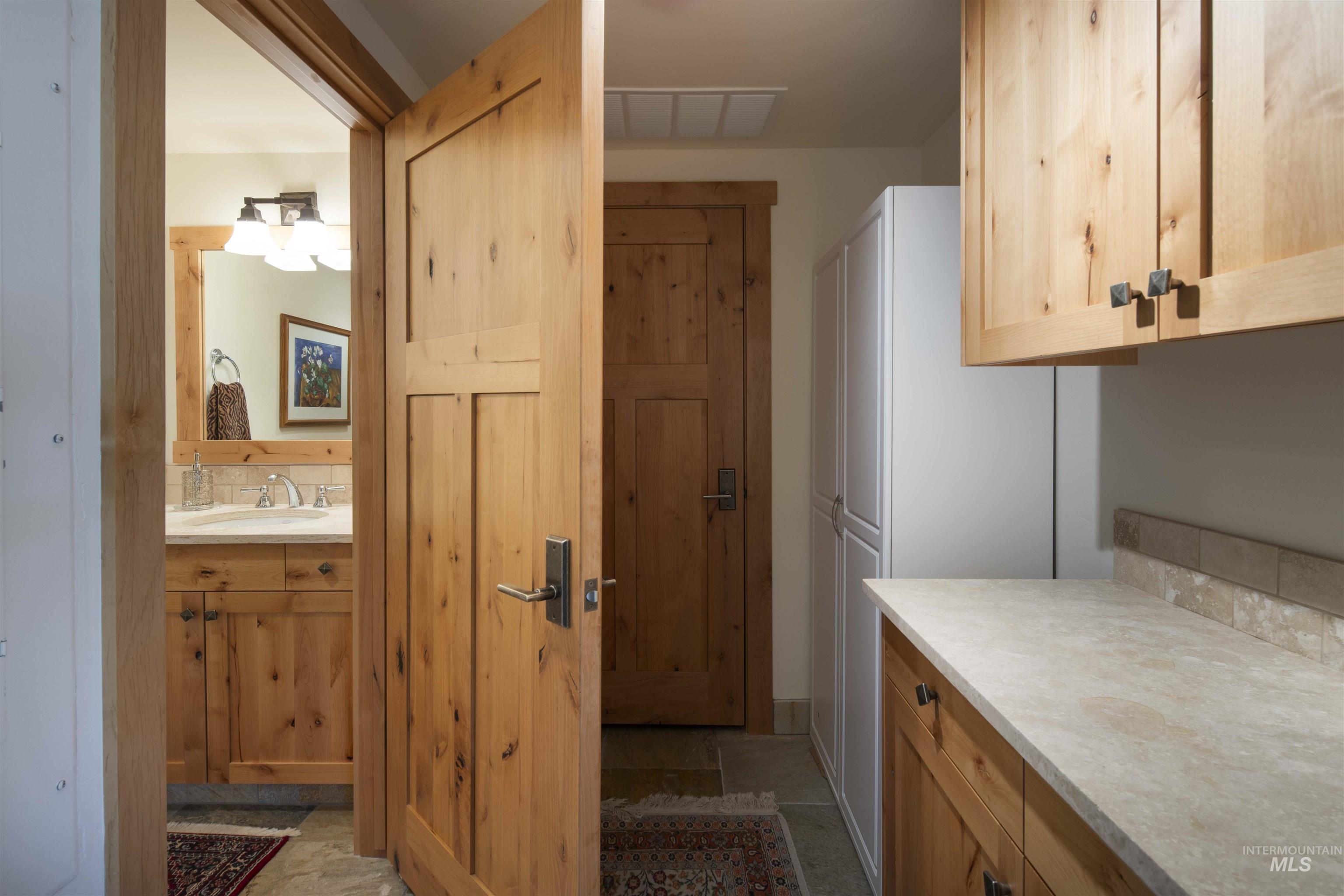 109 Angani Way, Unit 15 Sun Valley, ID 83353 - Photo 23 of 44