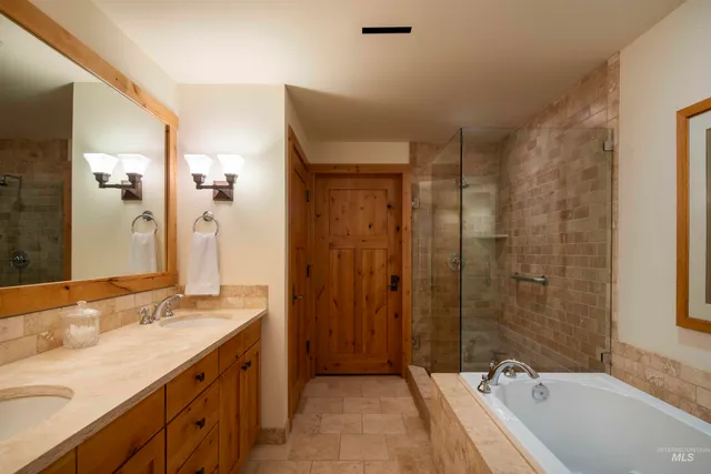 $2,695,000 | 109 Angani Way, Unit 15, Sun Valley, ID 83353