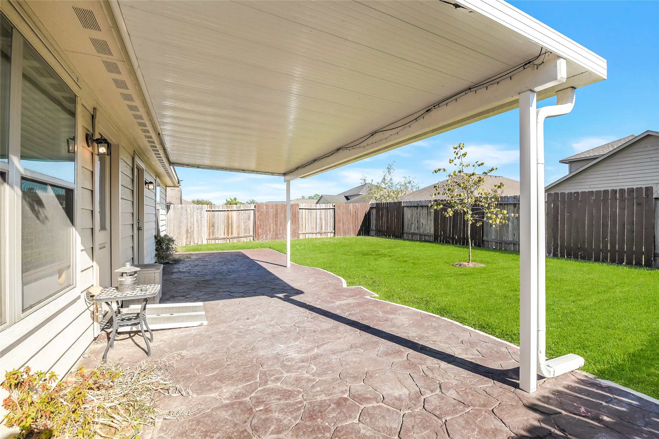 2023 Louetta Mist Drive Spring, TX 77388 - Photo 6 of 39 a house view with a outdoor space