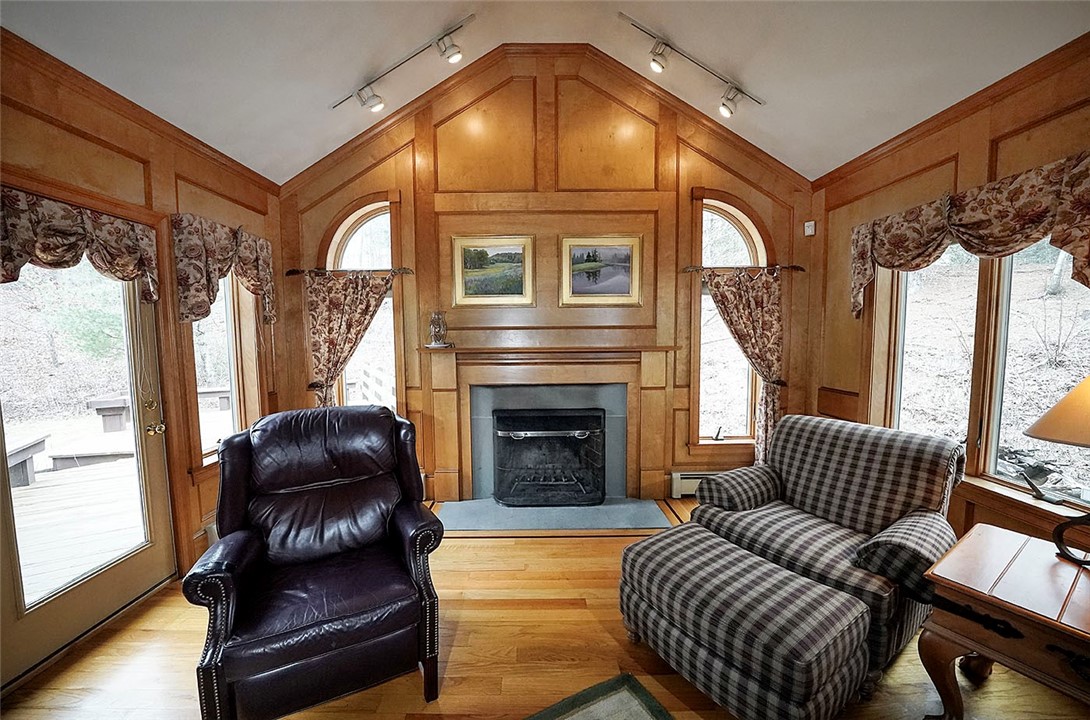 16 Frederick Lane Cumberland, RI 02864 - Photo 12 of 23