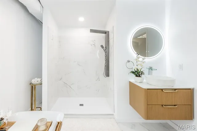 $339,500 | 421 West Highway 50, O'Fallon, IL 62269