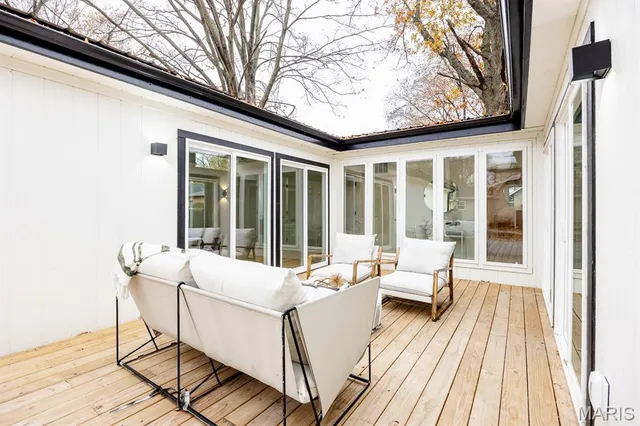 $339,500 | 421 West Highway 50, O'Fallon, IL 62269