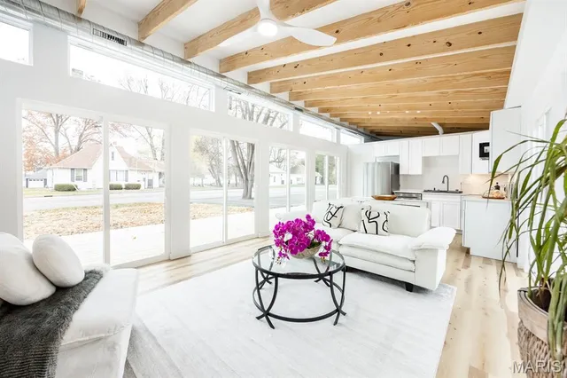 $339,500 | 421 West Highway 50, O'Fallon, IL 62269