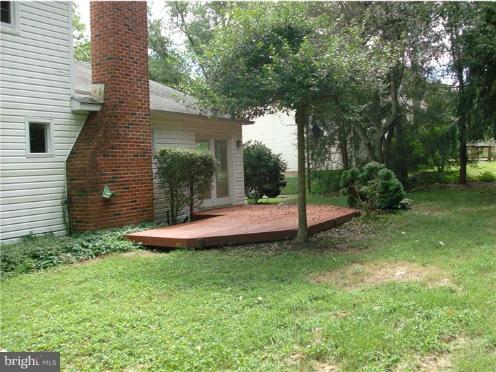 110 Dewalt Road Newark, DE 19711 - Photo 12 of 16 Deck