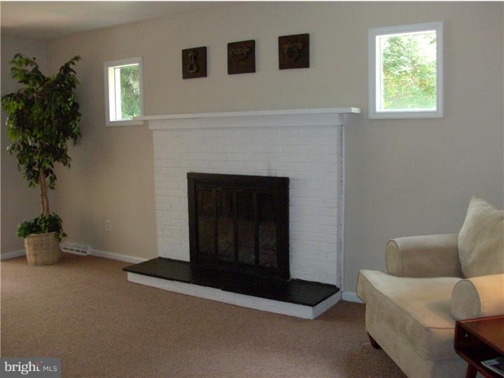 110 Dewalt Road Newark, DE 19711 - Photo 4 of 16 Family Room
