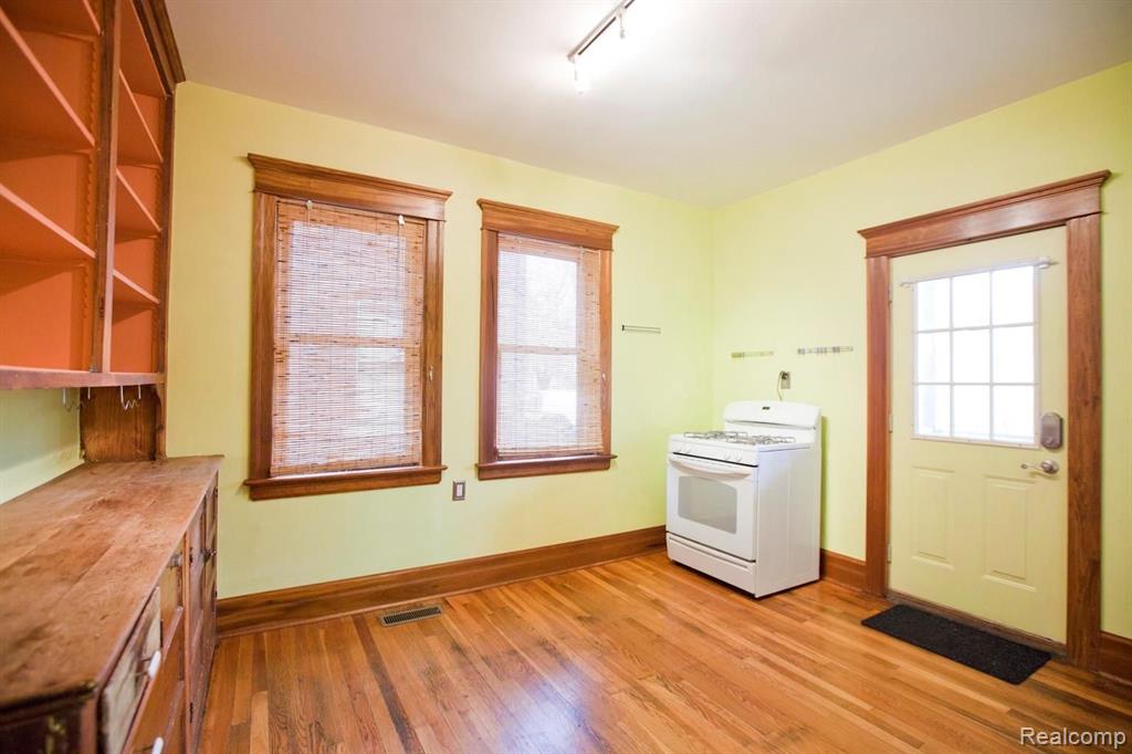4128 Commonwealth Street, Unit LOWR Detroit, MI 48208 - Photo 10 of 32