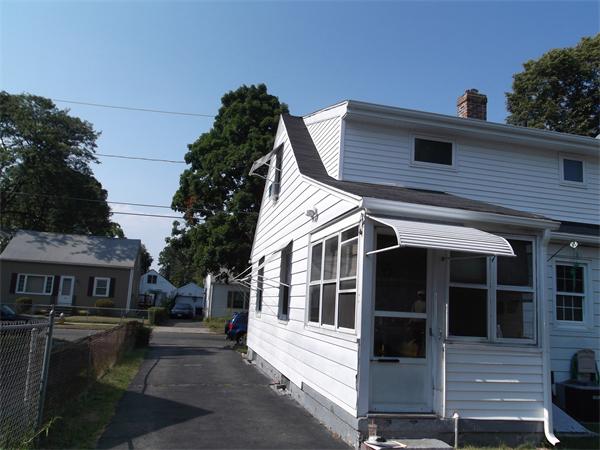127 Oklahoma Street Springfield, MA 01104 - Photo 6 of 22 Gallery Image 6