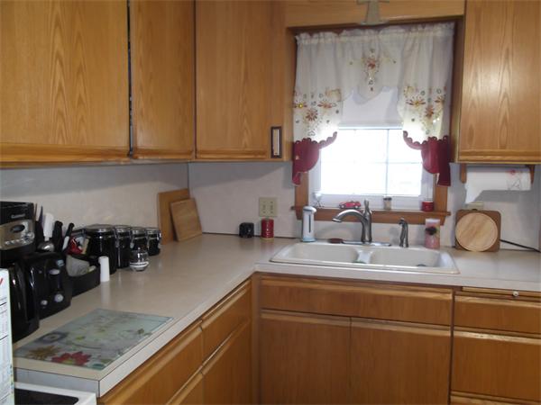 127 Oklahoma Street Springfield, MA 01104 - Photo 8 of 22 Gallery Image 8