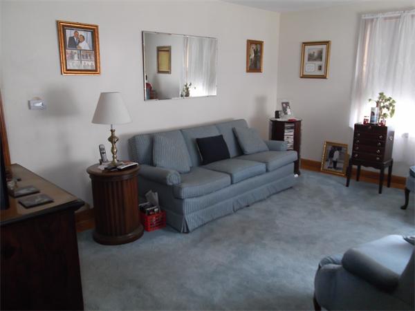 127 Oklahoma Street Springfield, MA 01104 - Photo 10 of 22 Gallery Image 10