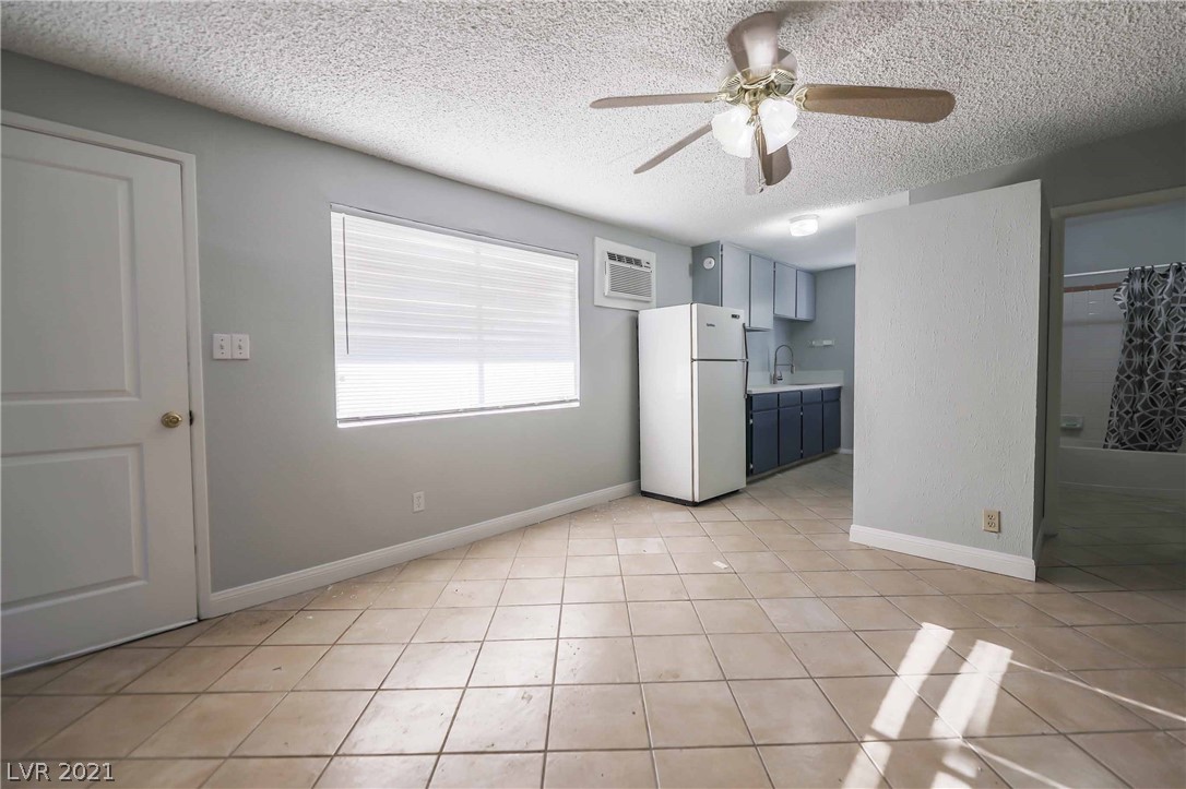 307 Regina Way, Unit B Henderson, NV 89015 - Photo 6 of 17