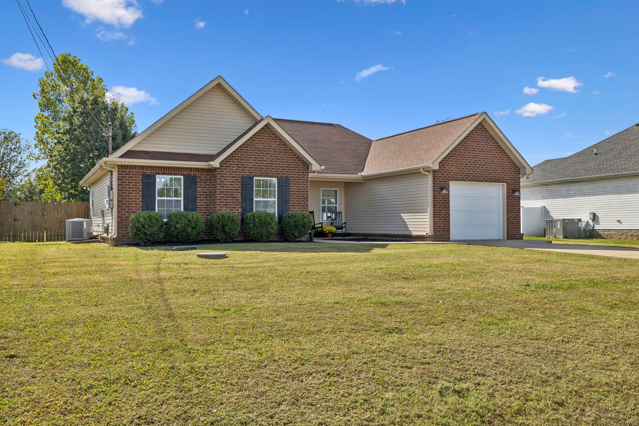 1169 Mantle Way Murfreesboro, TN 37129 - Photo 2 of 45 a front view of house with an outdoor space and balcony
