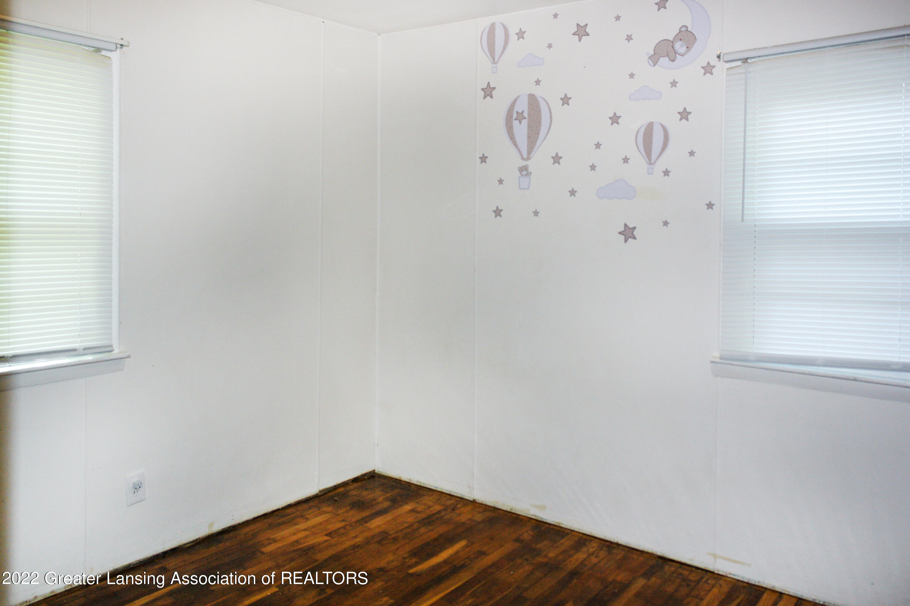2035 West Miller Road Lansing, MI 48911 - Photo 12 of 22 IMG_2536