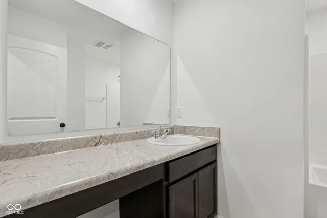 $284,999 | 2036 Black Oak Drive, Shelbyville, IN 46176