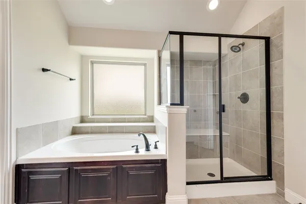 $2,450 | 766 Ruffian Way, Fate, TX 75087