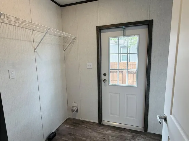 $1,575 | 3005 Elmwood Drive, Granbury, TX 76048