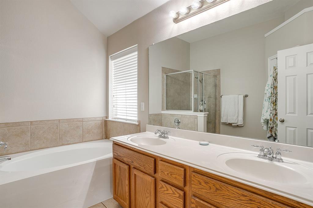 5229 Westheimer Road Fort Worth, TX 76244 - Photo 17 of 29 Primary bath with two sinks!