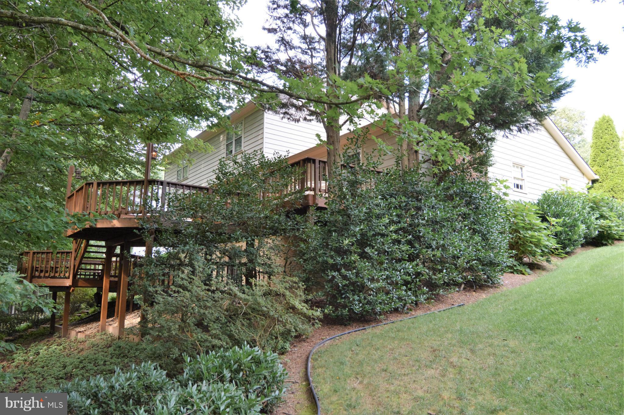 4532 Gilbertson Road Fairfax, VA 22032 - Photo 7 of 30 Exterior (Rear)