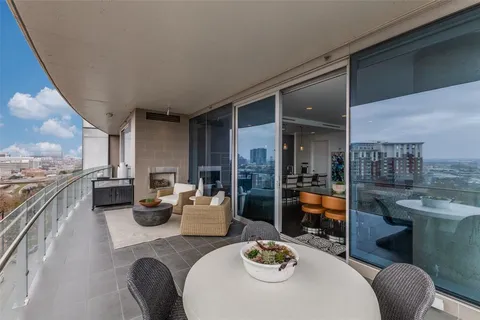 $1,399,000 | 3130 North Harwood Street, Unit 801, Dallas, TX 75201