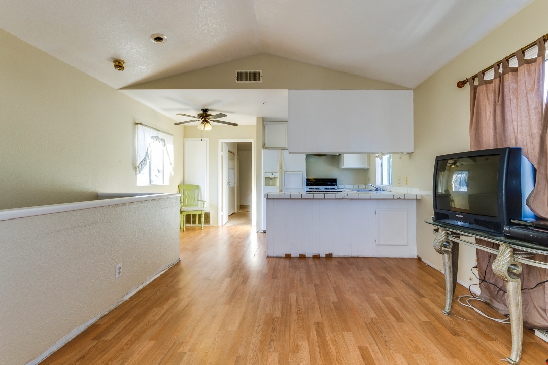 9621 St George Street Spring Valley, CA 91977 - Photo 6 of 10 Gallery Image 6