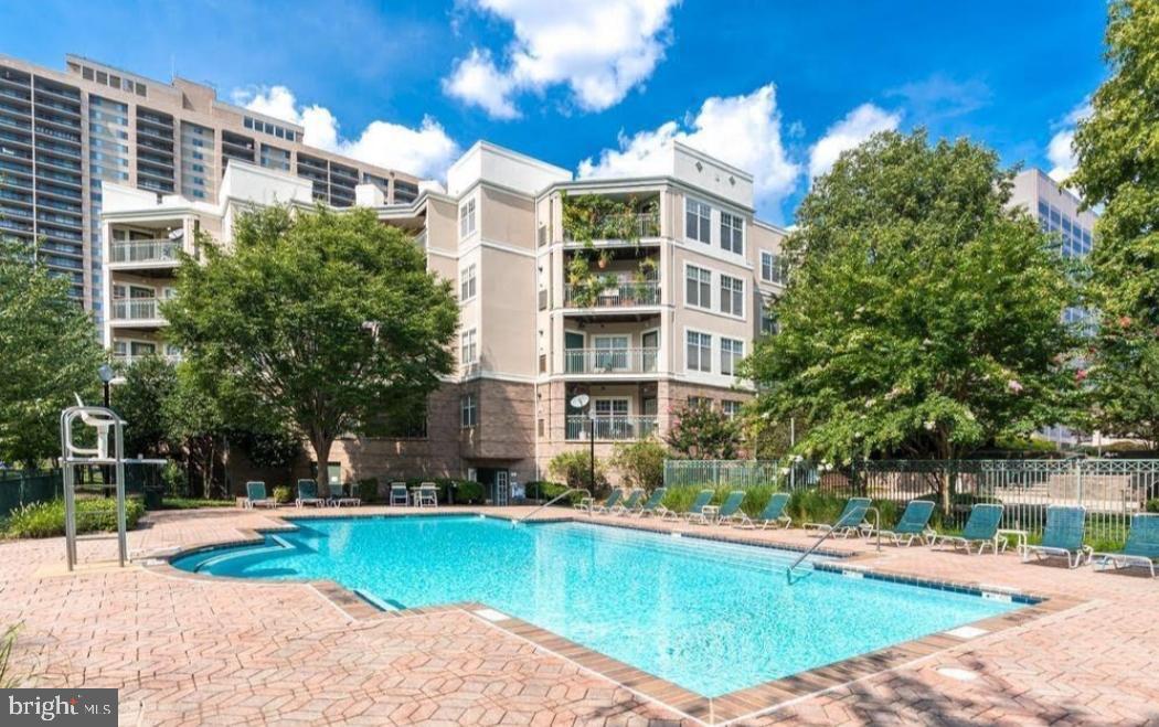 5565 Seminary Road, Unit 415 Falls Church, VA 22041 - Photo 26 of 28 Sunny, warm days? Enjoy the pool.