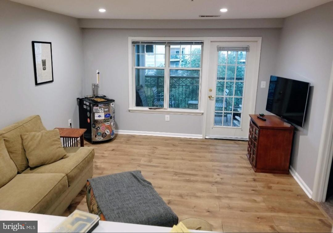 5565 Seminary Road, Unit 415 Falls Church, VA 22041 - Photo 4 of 28 A large combination living and dining room.