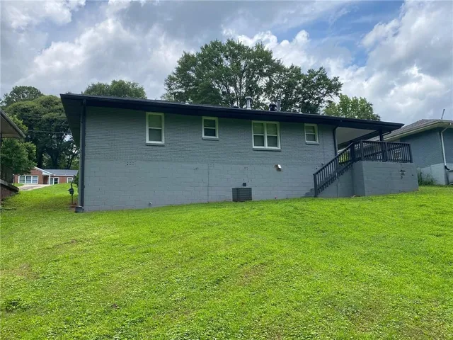 $2,100 | 2107 Garden Circle, Decatur, GA 30032