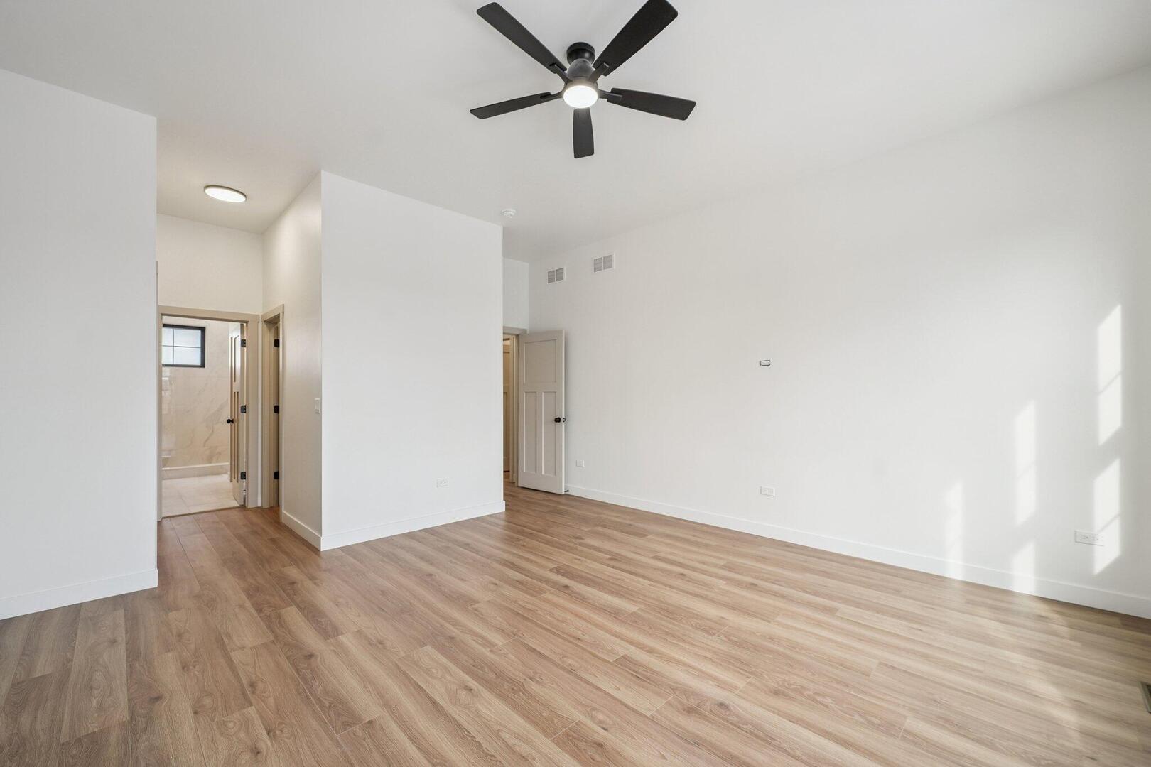 298 Apache Trail Lake In The Hills, IL 60156 - Photo 10 of 21